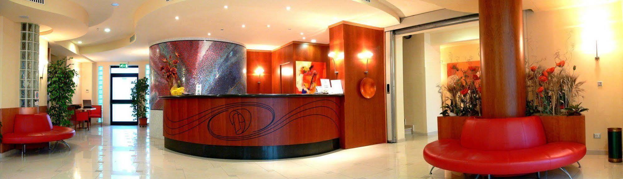 Hotel Duca Degli Abruzzi Montesilvano Marina Exteriér fotografie